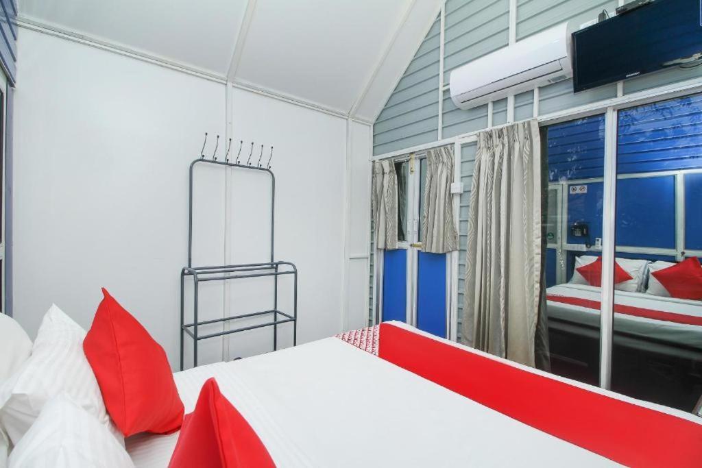 Airport A4 Transit Hub - Eco Chalets Katunayaka Dış mekan fotoğraf