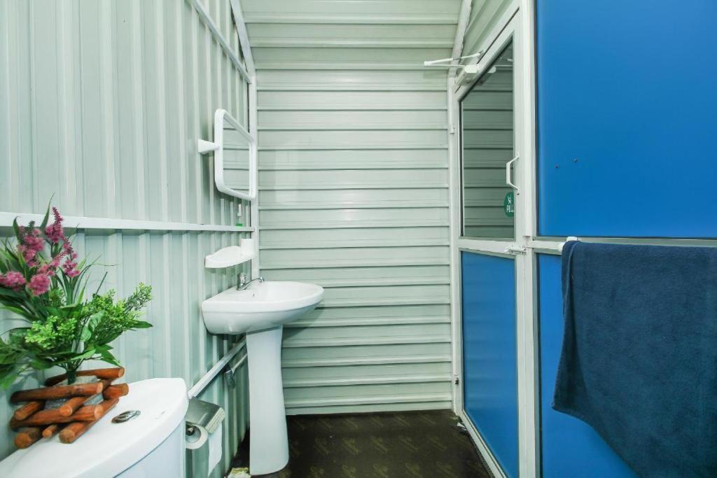 Airport A4 Transit Hub - Eco Chalets Katunayaka Dış mekan fotoğraf